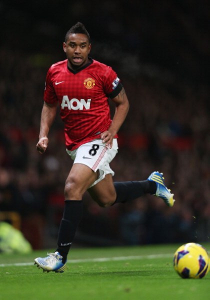 解决左后卫 解决左后卫