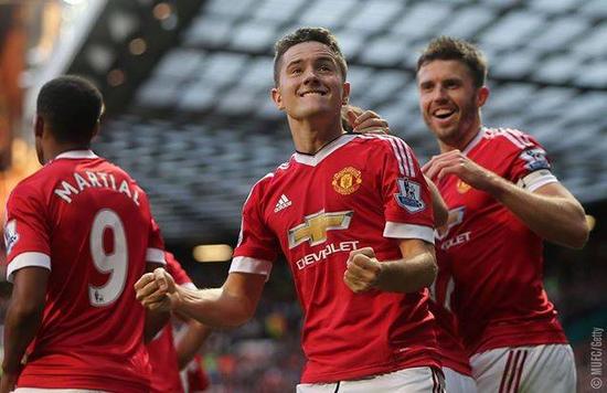 轨迹正在沿 轨迹正在沿